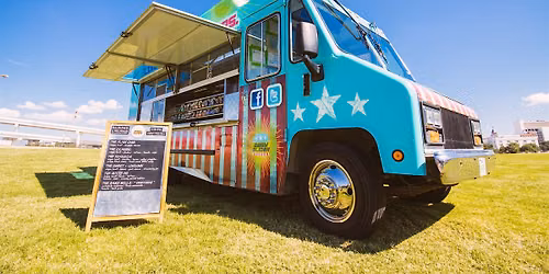 Easy Slider Food Truck at Truck Yard Dallas