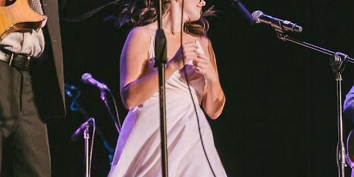Live Music: Vannah Leigh 