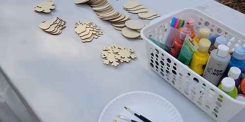 Holiday Play Date at Pine Trace Park