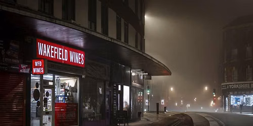 Wakefield After Dark, Photographs of the City at Night - Richard Walls