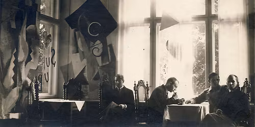 Sarunu vakars: Eju atkal kafejn\u012bc\u0101. Ko es vi\u0146\u0101 atrad\u012b\u0161u?*