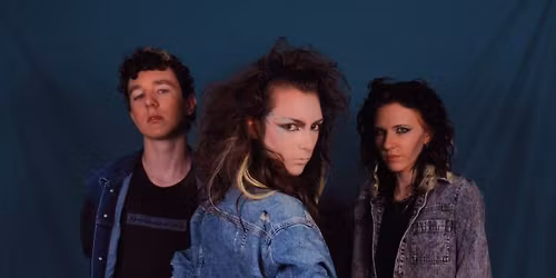 Glamor Mirage \/ The House Flies at Reggies Music Joint