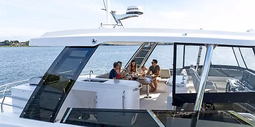 Docktails at Jesse's on the Bay | MarineMax Gulf Shores