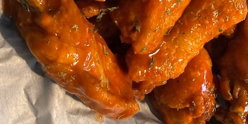 Wingin it Wed