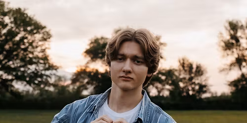 Tucker\u2019s Grad Party