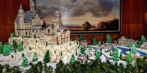 \ud83c\udf84 Holiday Hotel Stroll \u2013 Portland\u2019s Historic Downtown Lobbies \u26c4\ufe0f\u2744\ufe0f\u2603\ufe0f