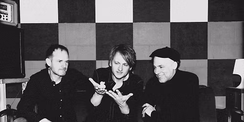 Kenneth Minor (GarageRock, Storytelling mit Psych, Wiesbaden)  \/\/ Wex (Country- Folkchords, Ffm)