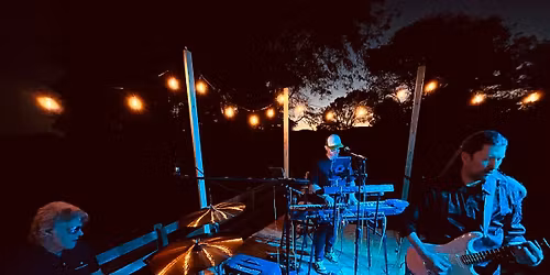 PLUSH HORSE 70s ROCK EXPERIENCE LIVE