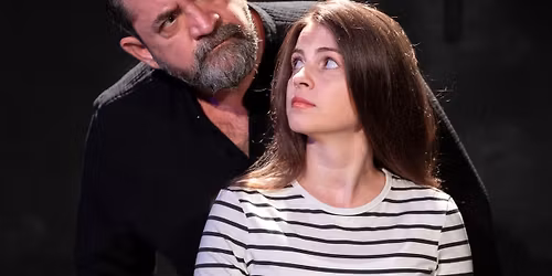 "Repeti\u021bia de sear\u0103" de Kiss Csaba 