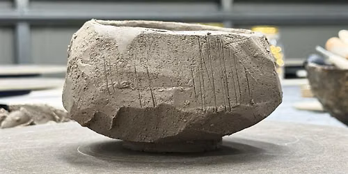 Kurinuki  Footed Bowl Pottery Workshop
