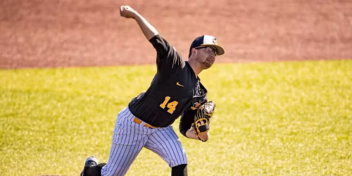 Parking Gardner-Webb Runnin' Bulldogs at Appalachian State Mountaineers Wrestling