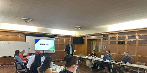 SOCIALIRL Lab Working smarter with AI
