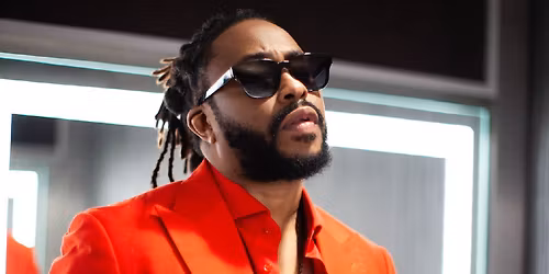 Parking Raheem DeVaughn