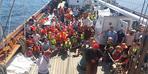 UTSOLGT - Sj\u00f8r\u00f8vertur for hele familien 