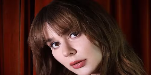 Emmelie de Forest, Spillestedet Vershuset