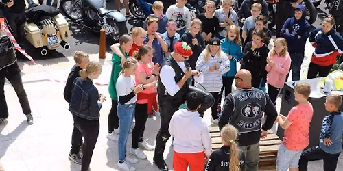 Mc julem\u00e6rketuren til sk\u00e6lsk\u00f8r julem\u00e6rkehjem