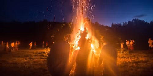 November Monthly Fire Circle: Friendsgiving and Swap Edition