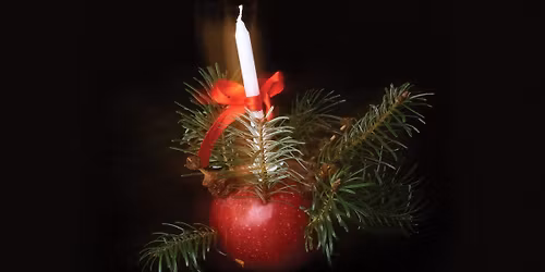 V\u00e1noce ve Slov\u00e1ck\u00e9m muzeu \/ p\u0159edv\u00e1d\u011bn\u00ed tradi\u010dn\u00ed rukod\u011bln\u00e9 v\u00fdroby