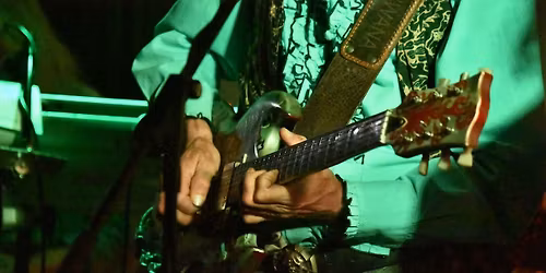 B'wana Dik & de Zeurettes in Burgers