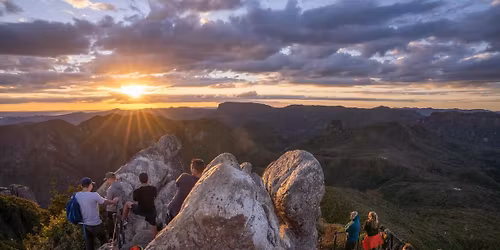 Bright Hikes Retreat: Pinnacles, Coromandel, NZ