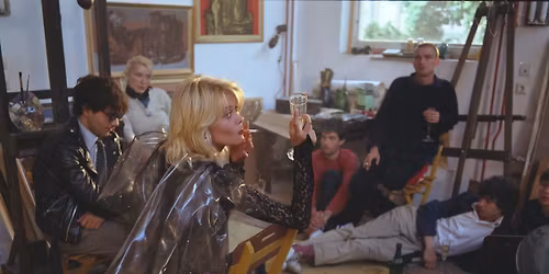 Eszkim\u00f3 asszony f\u00e1zik \/ Eskimo Woman Feels Cold | English subtitles