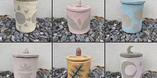 Beginners\u2019 Pottery with Hatt Reiss