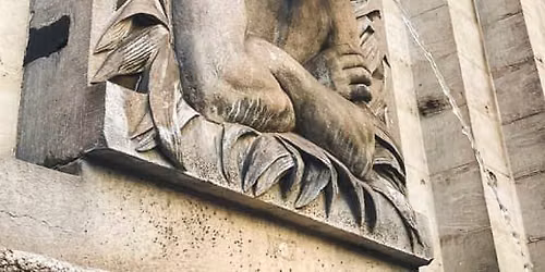 Visite guid\u00e9e de Bruxelles en histoires et en l\u00e9gendes