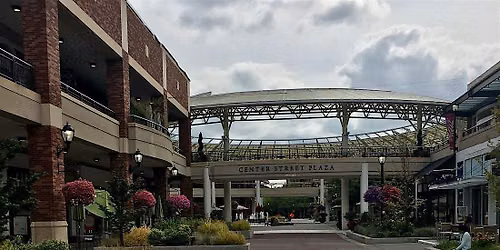 FREE Redmond Town Center Courtyard Yoga