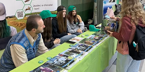 Den otev\u0159en\u00fdch dve\u0159\u00ed