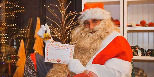 \ud83c\udf85\ud83d\udc3e **Pictures with Santa at Mixed Mutt & Company!** \ud83c\udf84\u2728