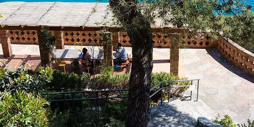 Visites guid\u00e9es en fran\u00e7ais de la Fondation Camargo