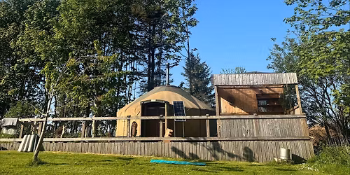 CONNECT | Yoga and Breakfast in a traditional Yurt