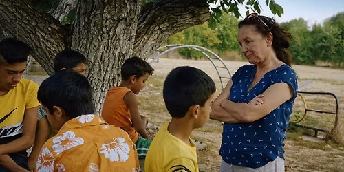 Filmvorf\u00fchrung "Schule f\u00fcr Hoffnung" \/  \u041f\u0440\u043e\u0436\u0435\u043a\u0446\u0438\u044f \u043d\u0430 \u0444\u0438\u043b\u043c\u0430 \u201e\u0423\u0447\u0438\u043b\u0438\u0449\u0435 \u0437\u0430 \u043d\u0430\u0434\u0435\u0436\u0434\u0430\u201c