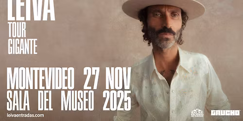 Leiva en la Sala del Museo