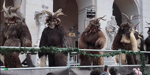 Perchtenlauf at the Christkindlmarkt