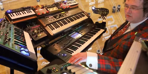 The Suit & Tie Guy @ Oliver's North