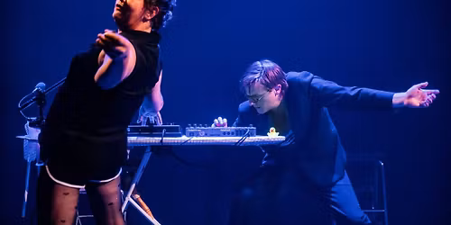 JULES & JO "Le futur est g\u00e9nial"