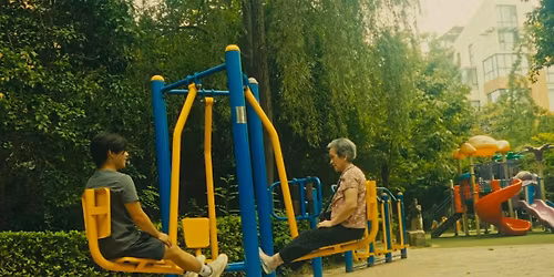 ROXFILM | Shorts: Looking Back\/Tracing Family