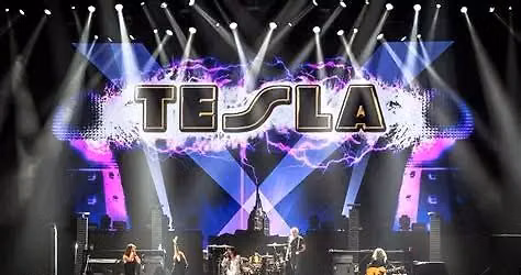 Motley Crue & Tesla at Cascades Amphitheater - WA