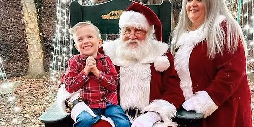 Free Photos with Santa at Wilshire Wonderland of Lights