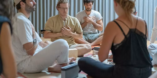 Renacer Desde el Cuerpo - D\u00eda Internacional del Yoga