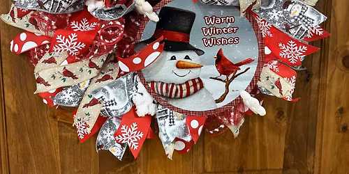 Cruffle Christmas Shoppe Wreath Class