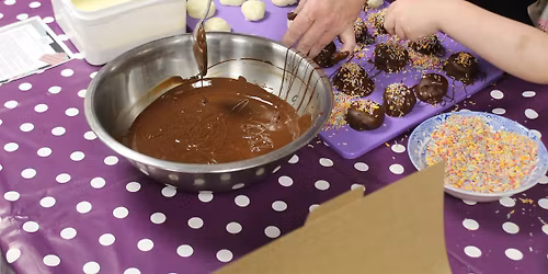 Family Baking Session: Bake Raspberry Ruffles