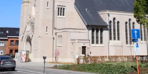Soundhealing in Sint-Rochus Kerk door Ingrid Woekier (ZaCrea) & Marijke Claes (HeartYurt)