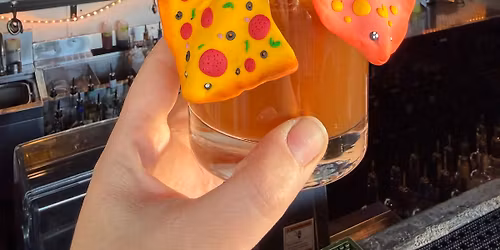 Saturn Room Crafternoon