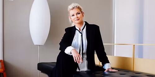 FIRST MEETING - EIN BESUCH BEIM ORCHESTER