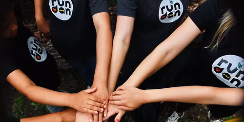 Tr\u00e4ffa Rundan p\u00e5 Stockholm Hundm\u00e4ssa