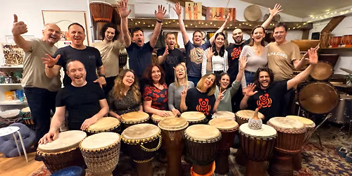 Nyugat-afrikai dobos nap kezd\u0151knek \u00e9s halad\u00f3knak Zsarnai G\u00e1borral \u00e9s a MagBeat st\u00fadi\u00f3val