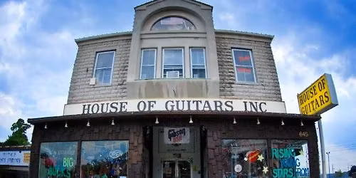 Dark Horse Trio at the Great, Great House of Guitars!