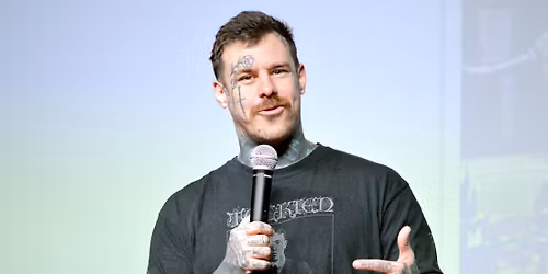 Shayne Smith at Hilarities Cleveland at Pickwick and Frolic